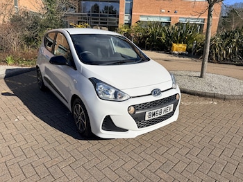 Used Hyundai i10 2019 for sale - 77654083: Photo