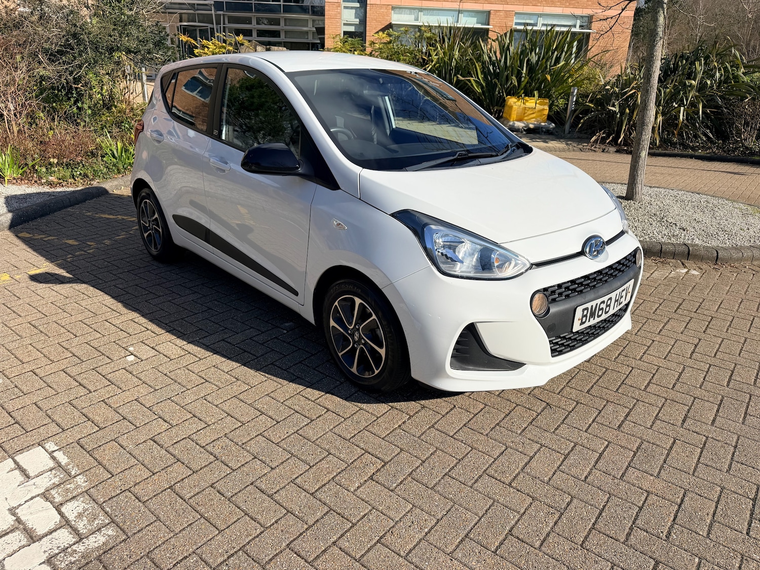 Used Hyundai i10 2019 for sale - 77654083: Photo 5