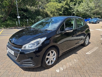 Used Peugeot 208 2018 for sale - 78611169: Photo