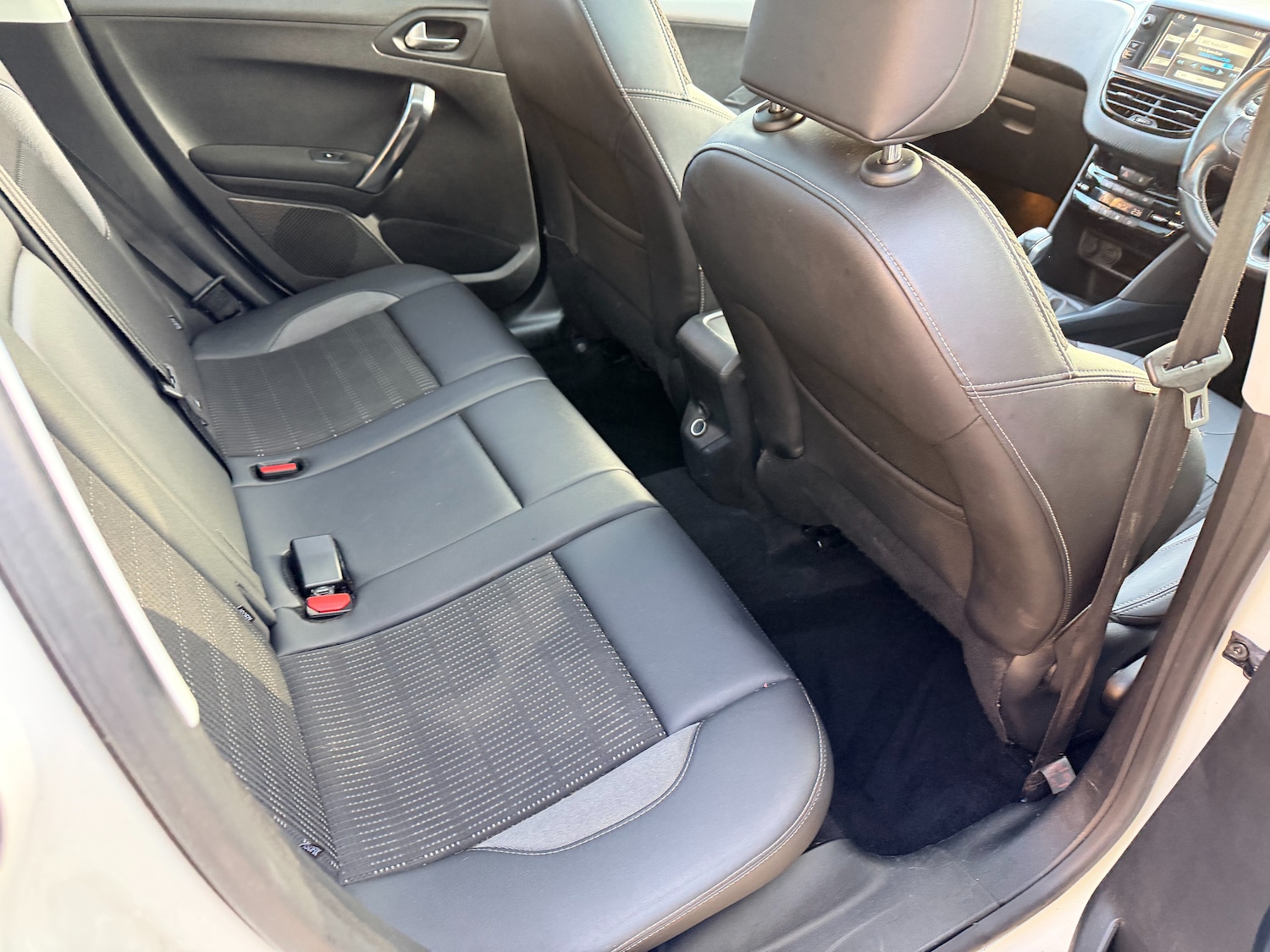 Used Peugeot 2008 2014 for sale - 77269411: Photo 18