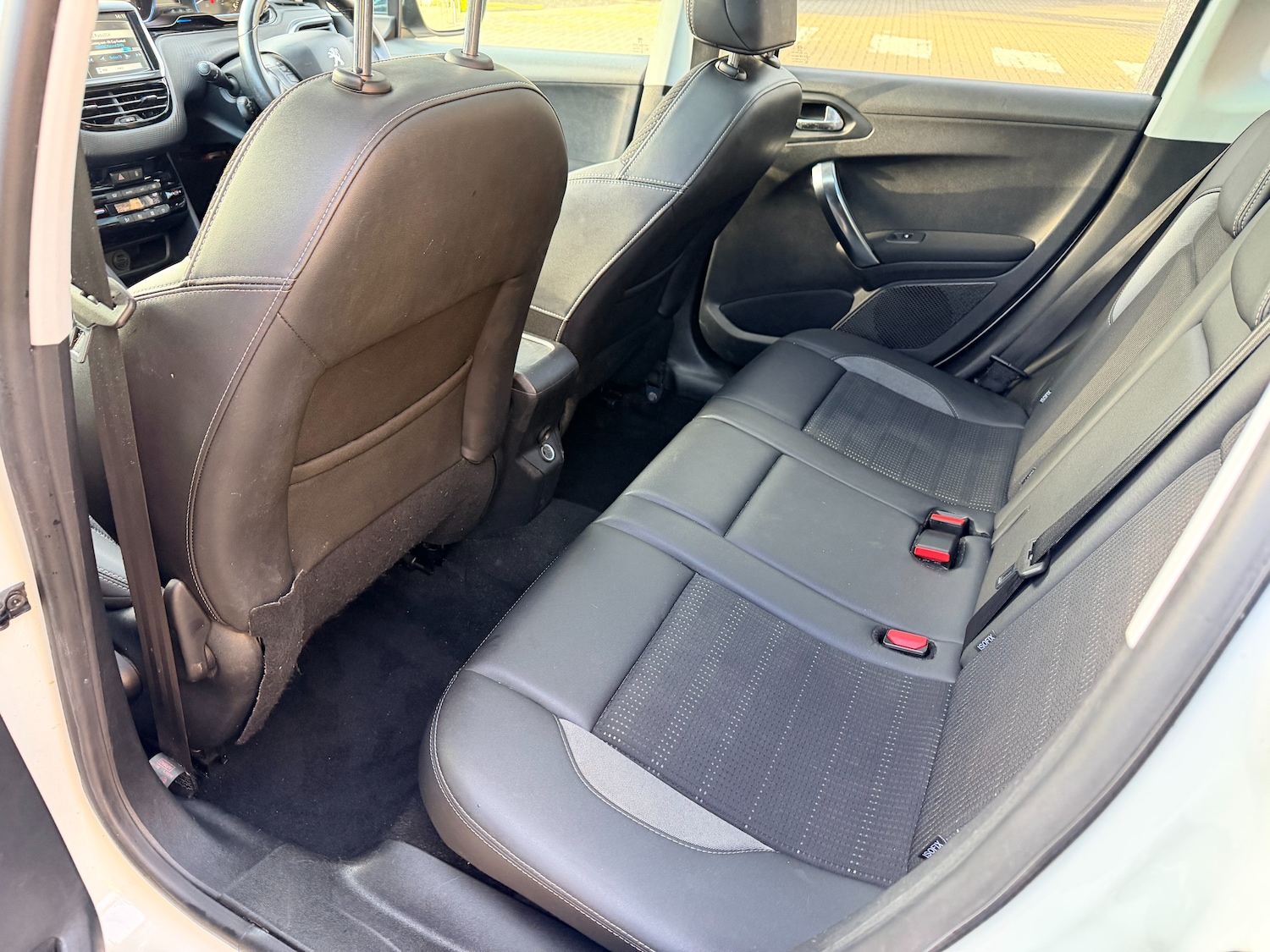 Used Peugeot 2008 2014 for sale - 77269411: Photo 22