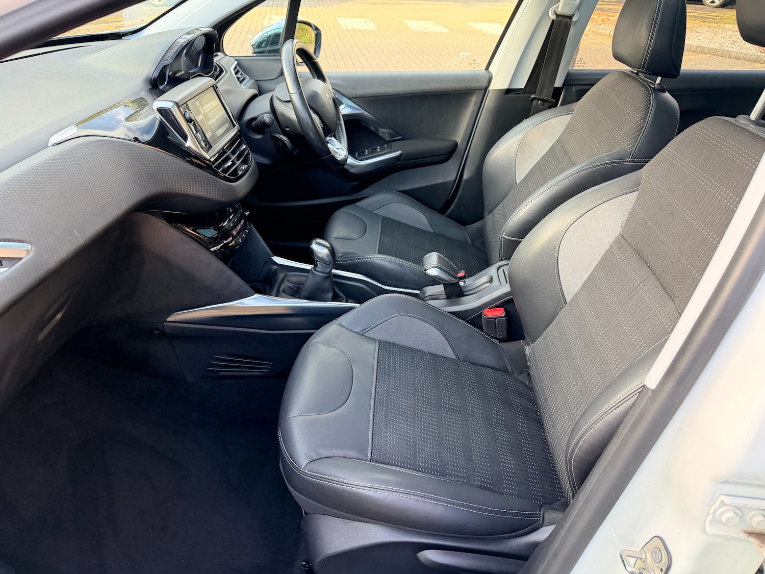 Used Peugeot 2008 2014 for sale - 77269411: Photo 24