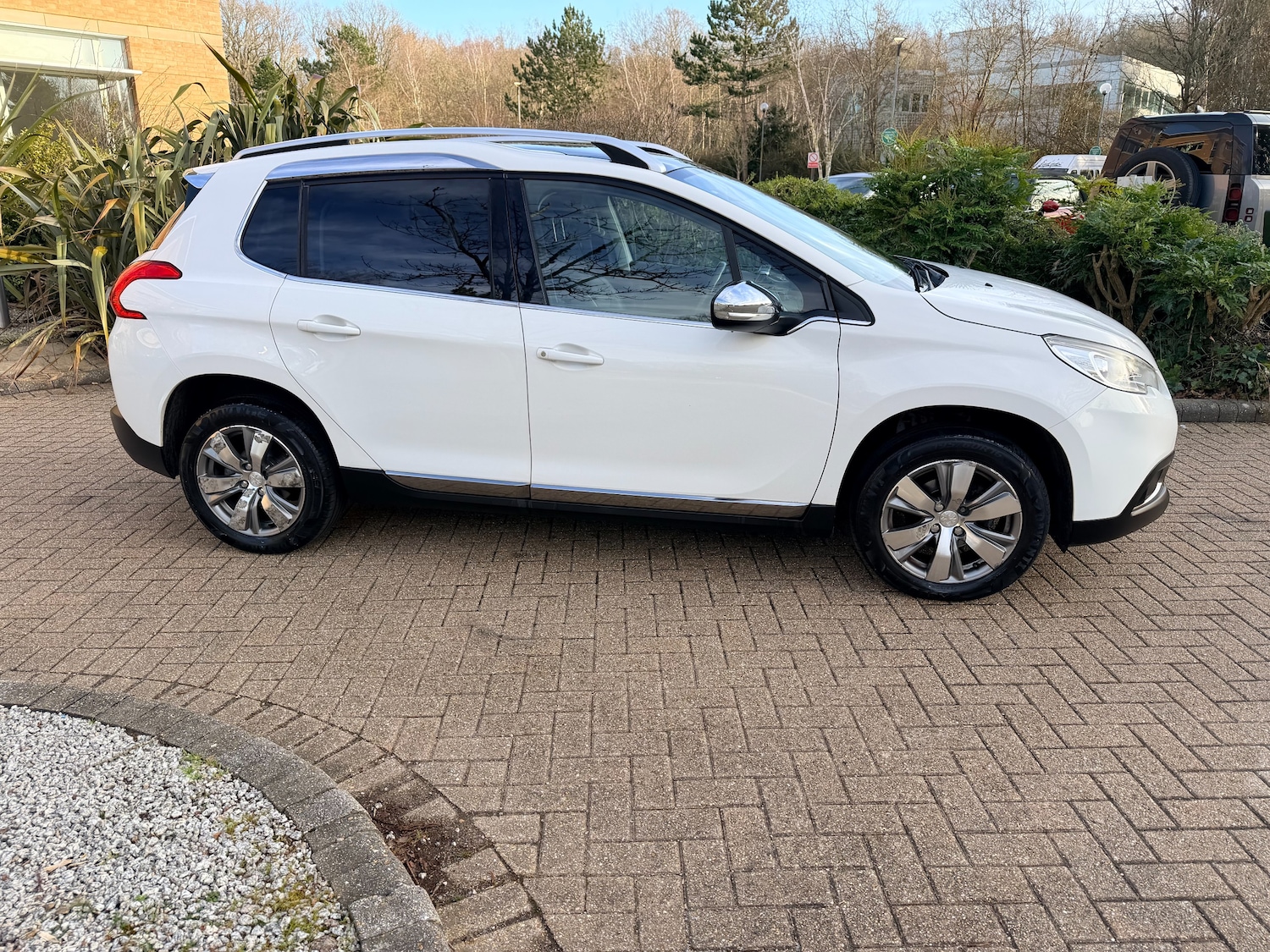 Used Peugeot 2008 2014 for sale - 77269411: Photo 5