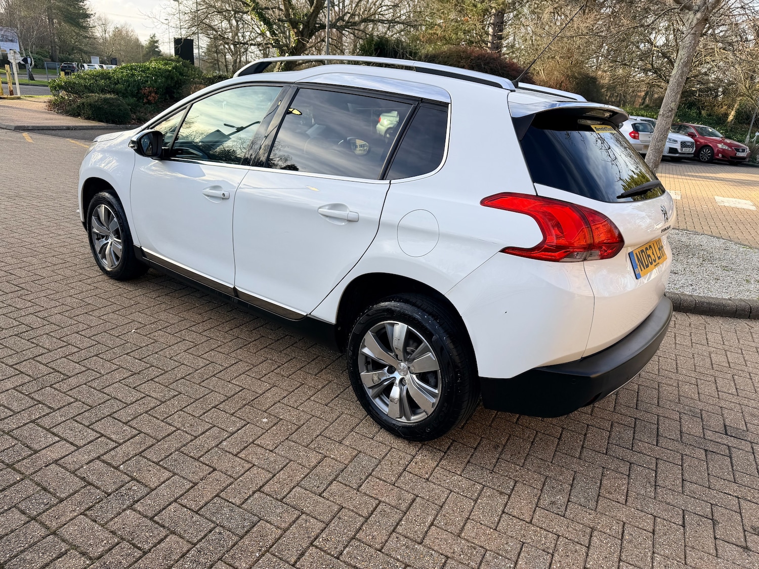 Used Peugeot 2008 2014 for sale - 77269411: Photo 9