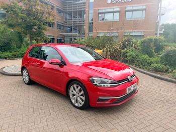 Used Volkswagen Golf 2017 for sale - 79082312: Photo