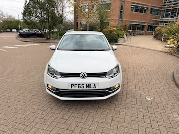 Used Volkswagen Polo 2015 for sale - 77995229: Photo