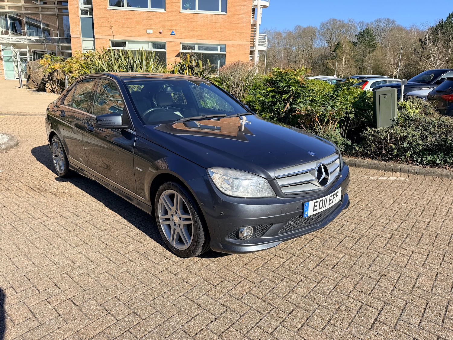 Used Mercedes-Benz C Class 2011 for sale - 77935448: Photo 2