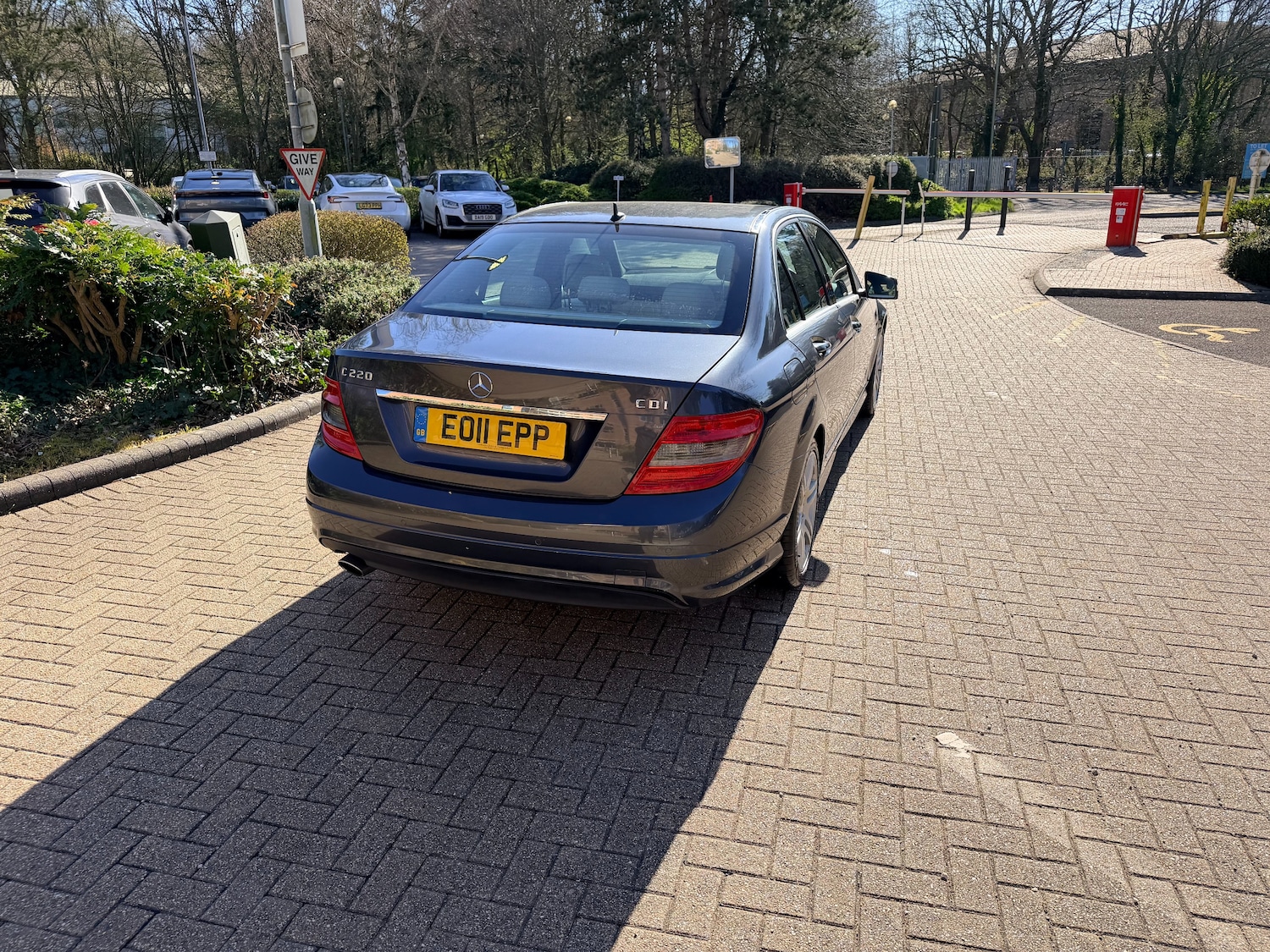 Used Mercedes-Benz C Class 2011 for sale - 77935448: Photo 6