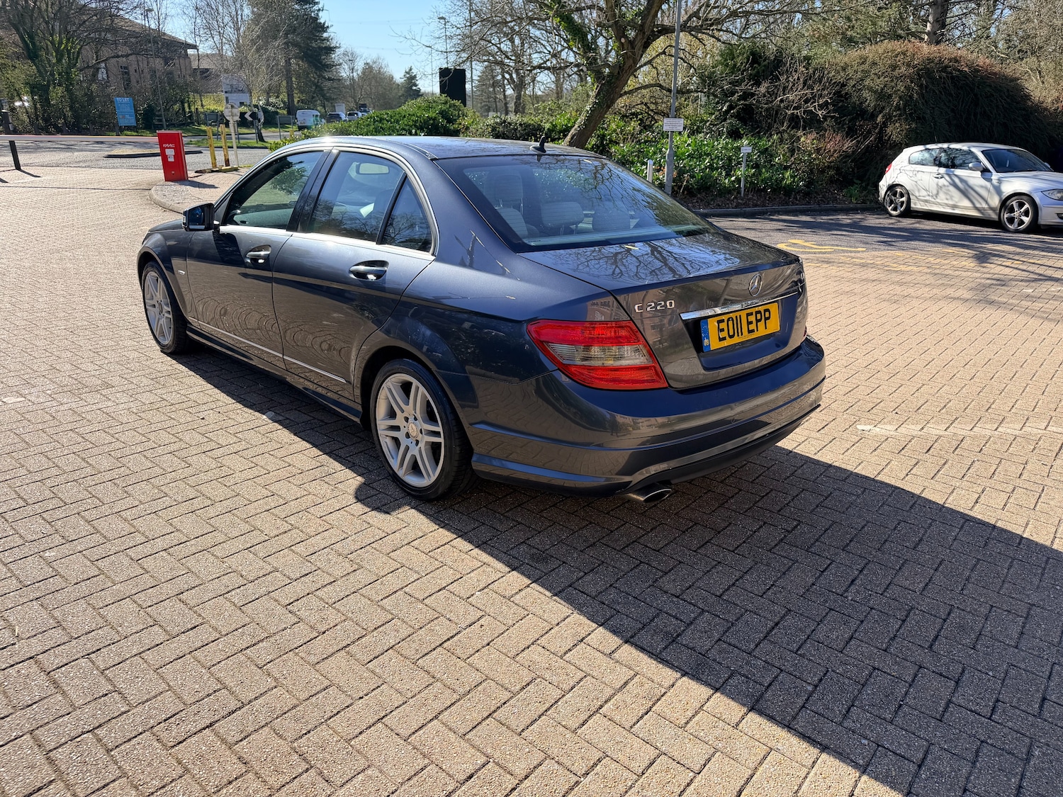 Used Mercedes-Benz C Class 2011 for sale - 77935448: Photo 8