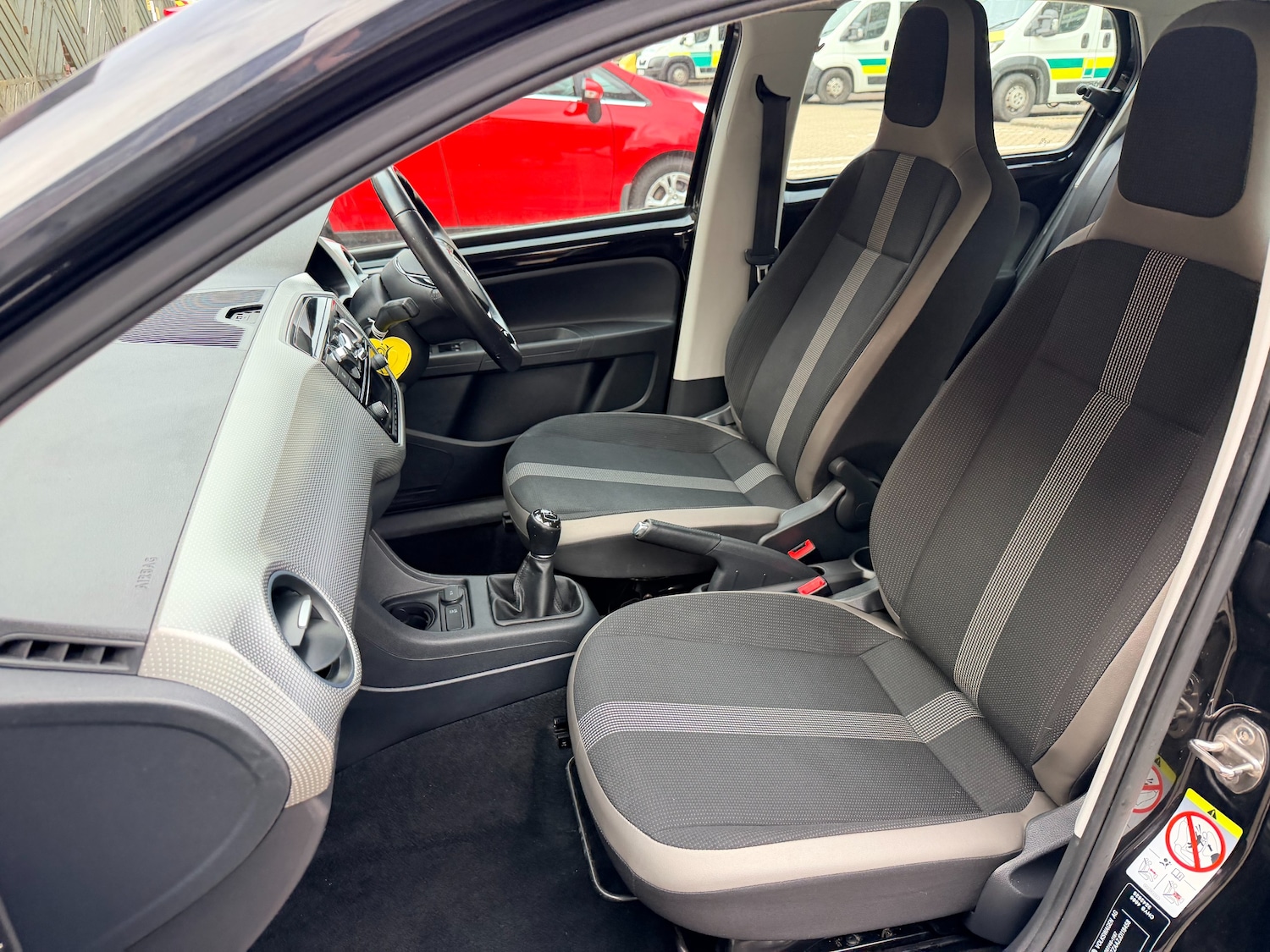 Used Volkswagen up! 2017 for sale - 77124327: Photo 18