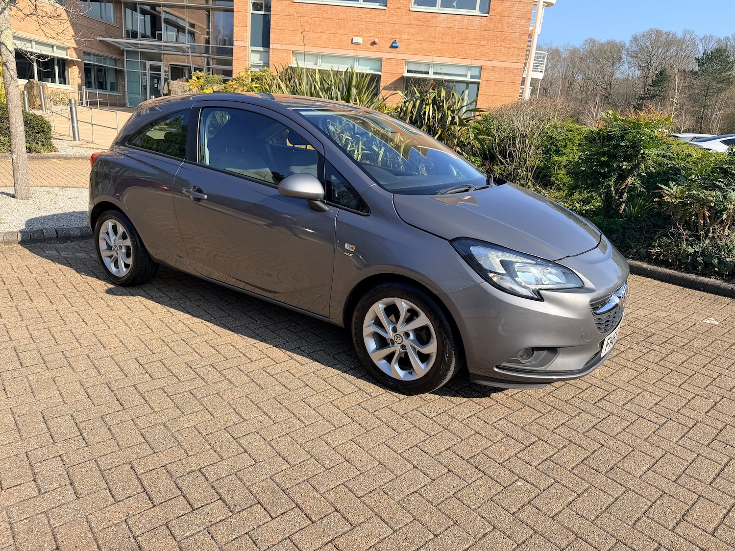 Used Vauxhall Corsa 2016 for sale - 77747380: Photo 2