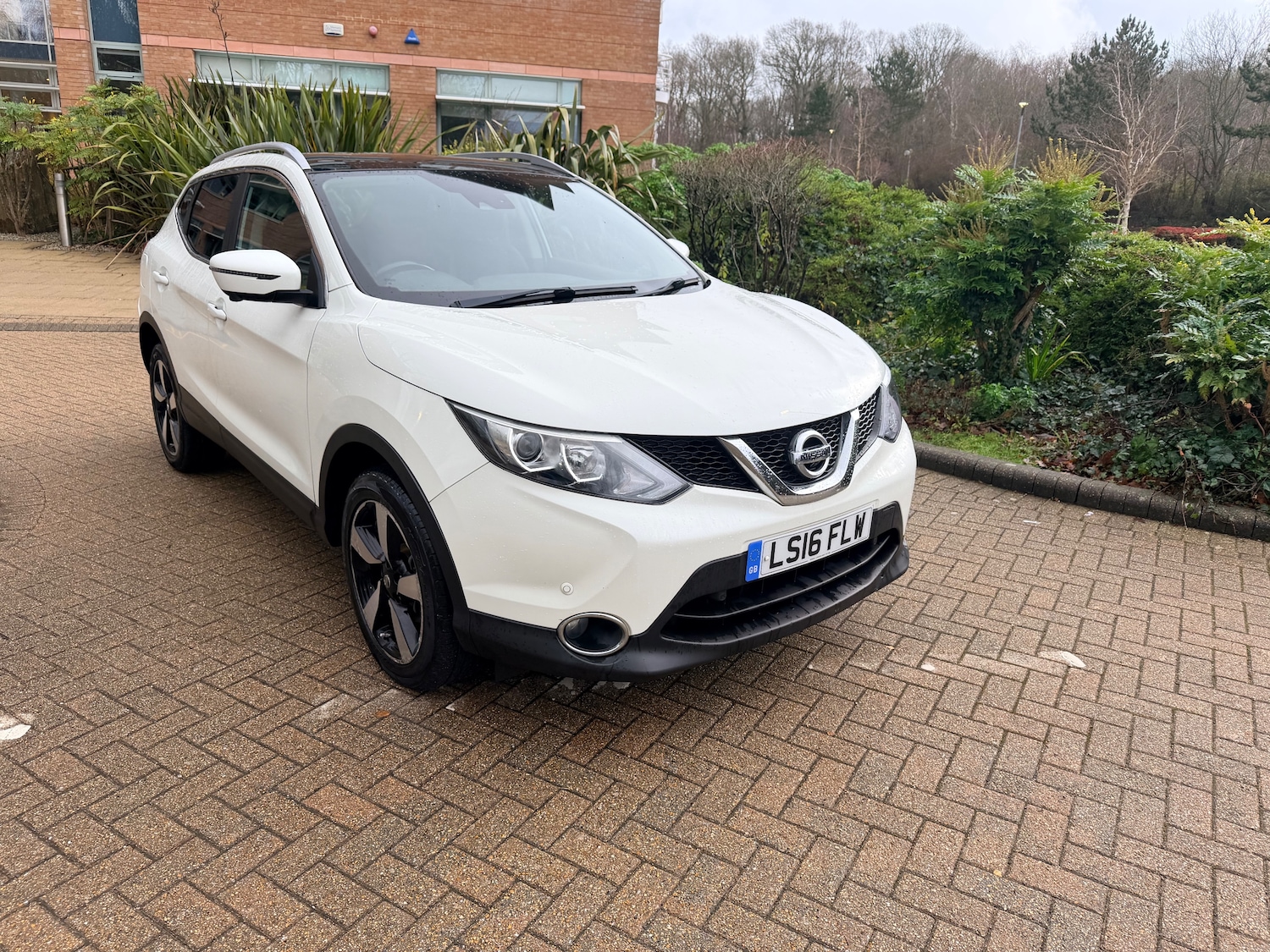 Used Nissan Qashqai 2016 for sale - 77124323: Photo 2