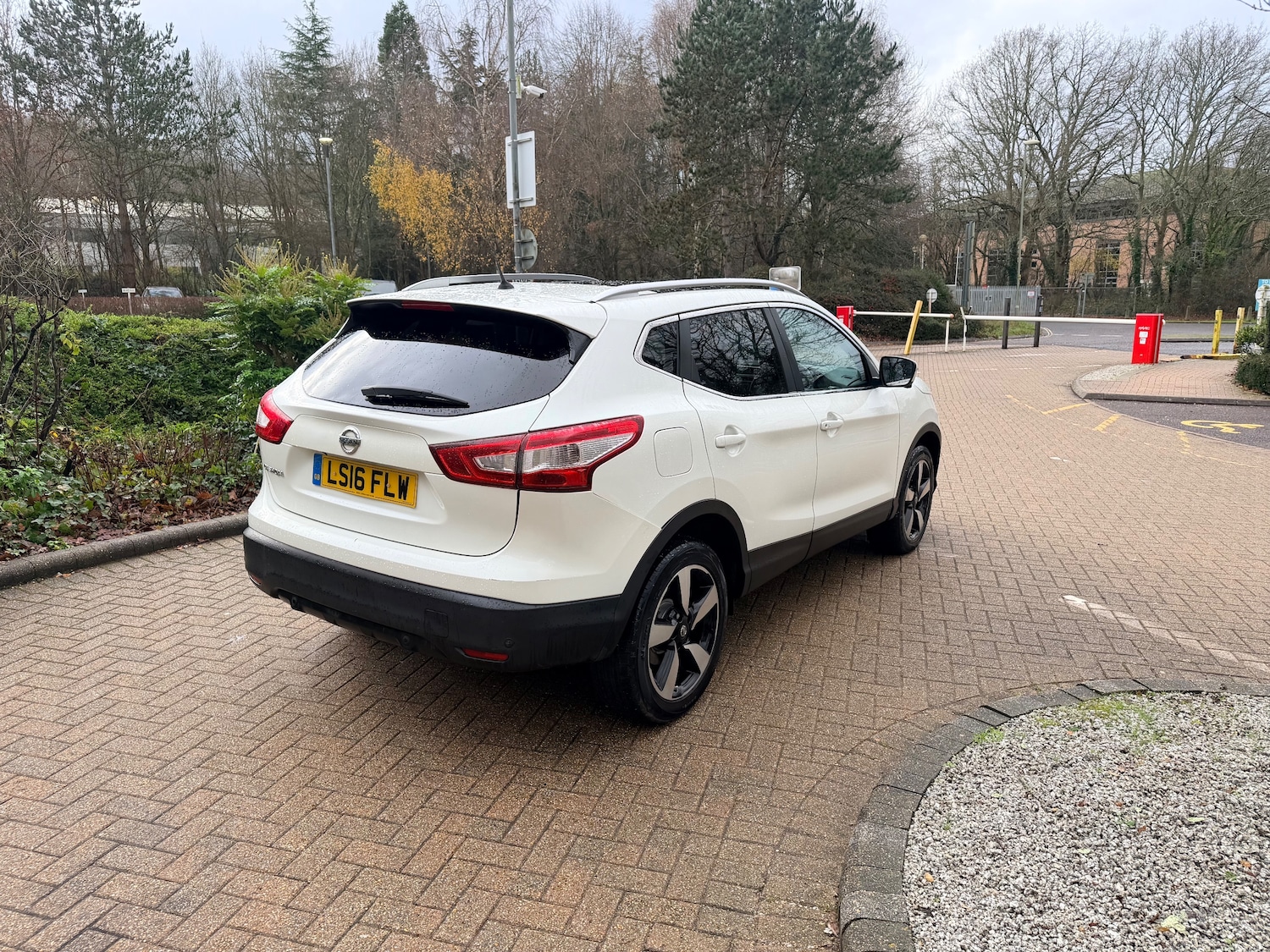 Used Nissan Qashqai 2016 for sale - 77124323: Photo 4