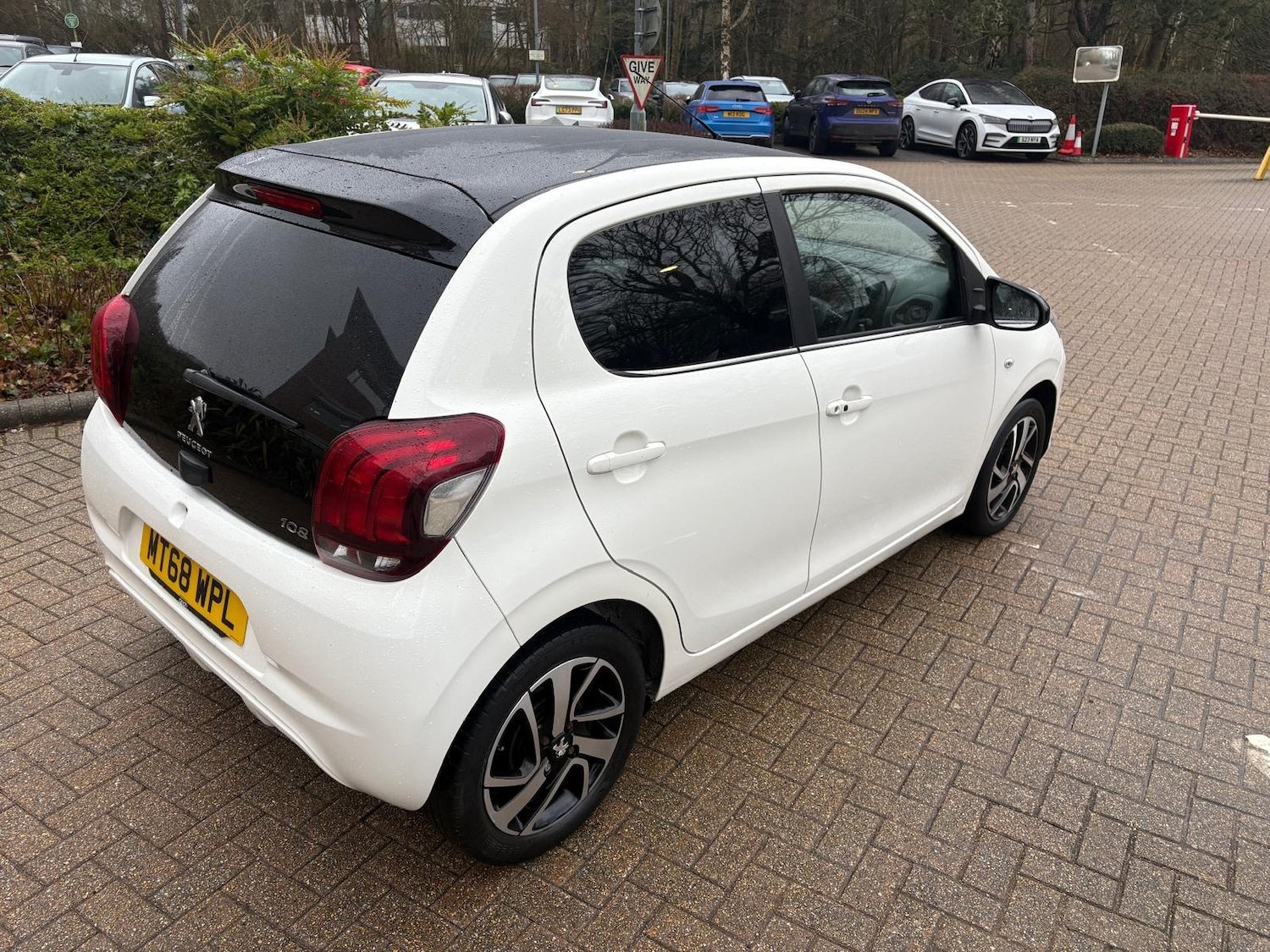 Used Peugeot 108 2018 for sale - 77620346: Photo 8