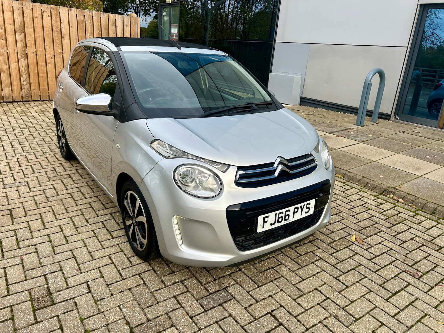 Used Citroen C1 2016 for sale - 77124319: Photo 2
