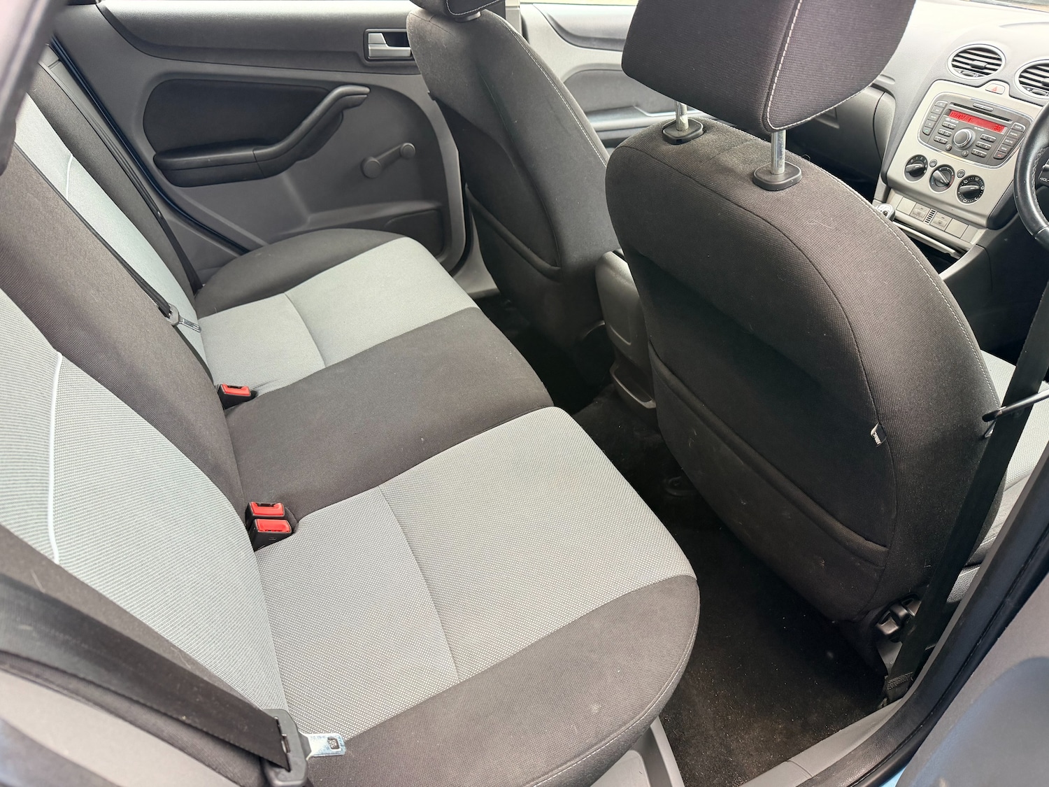 Used Ford Focus 2010 for sale - 77301644: Photo 22