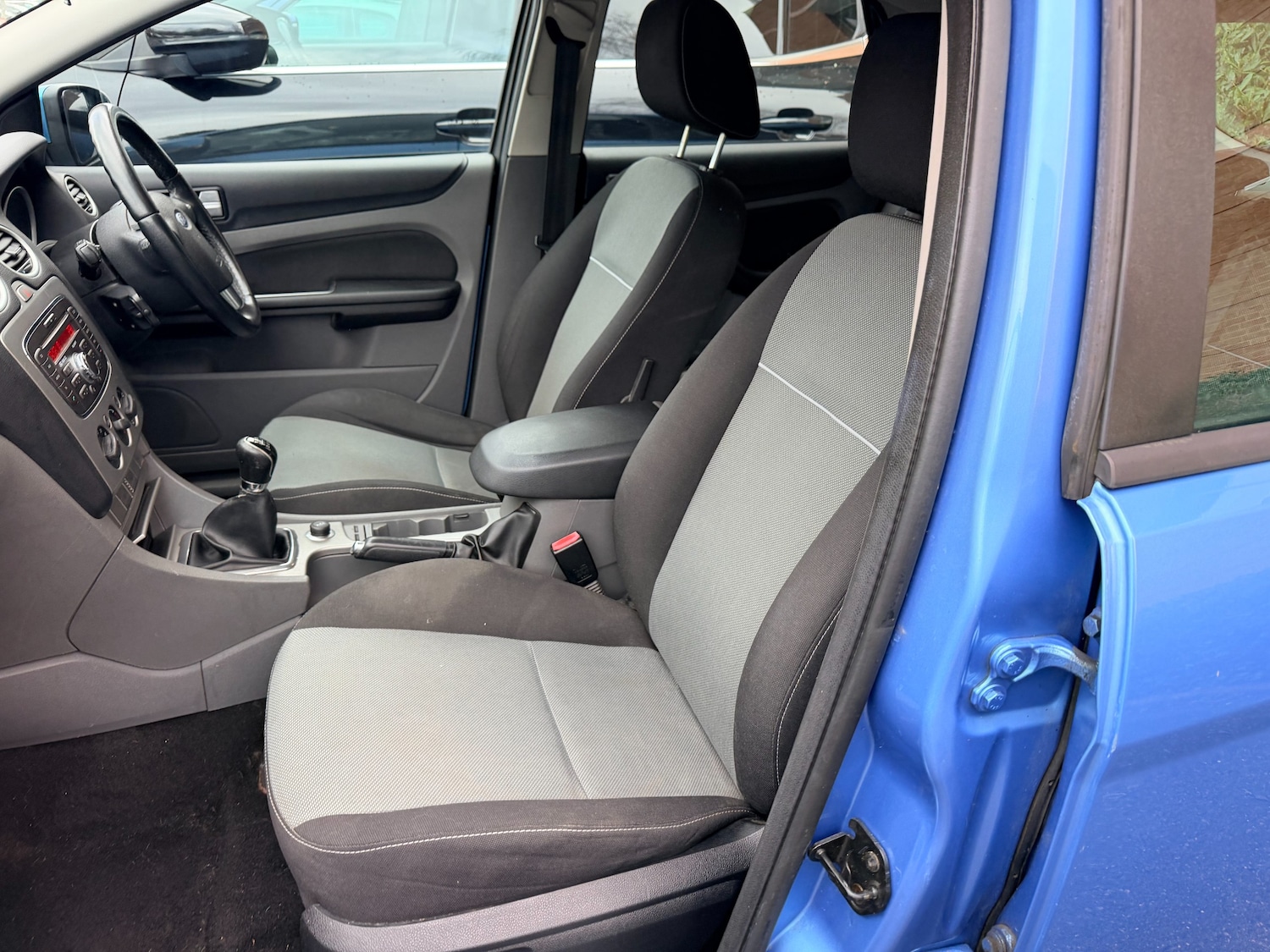 Used Ford Focus 2010 for sale - 77301644: Photo 28