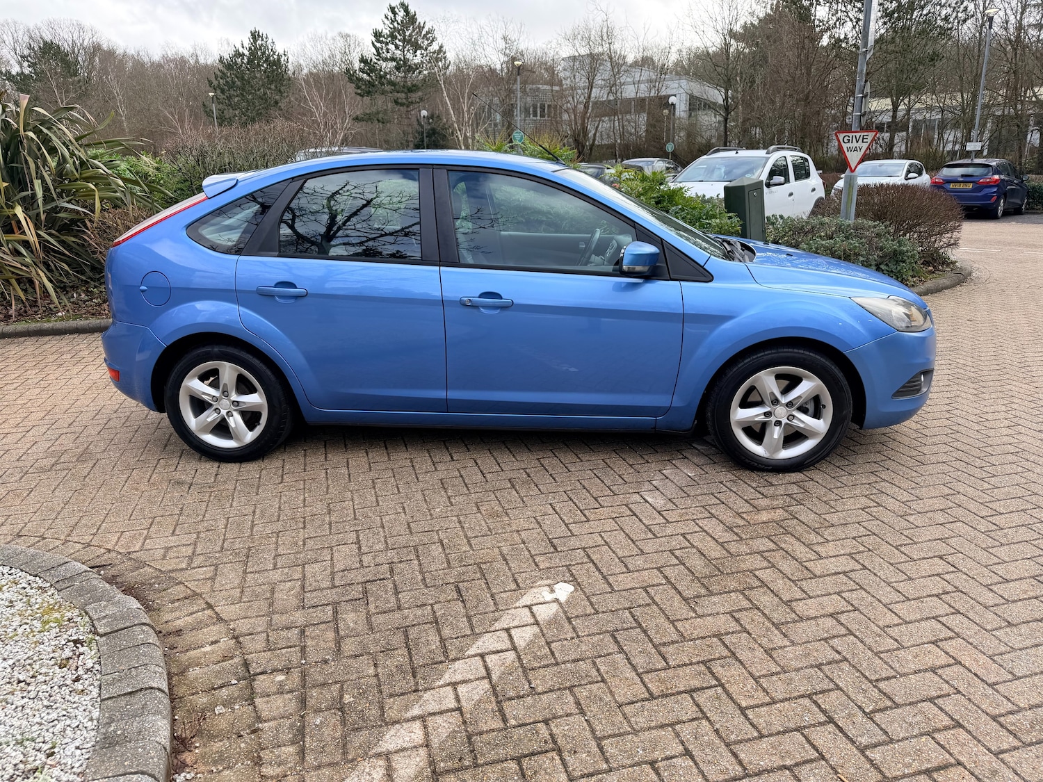 Used Ford Focus 2010 for sale - 77301644: Photo 7