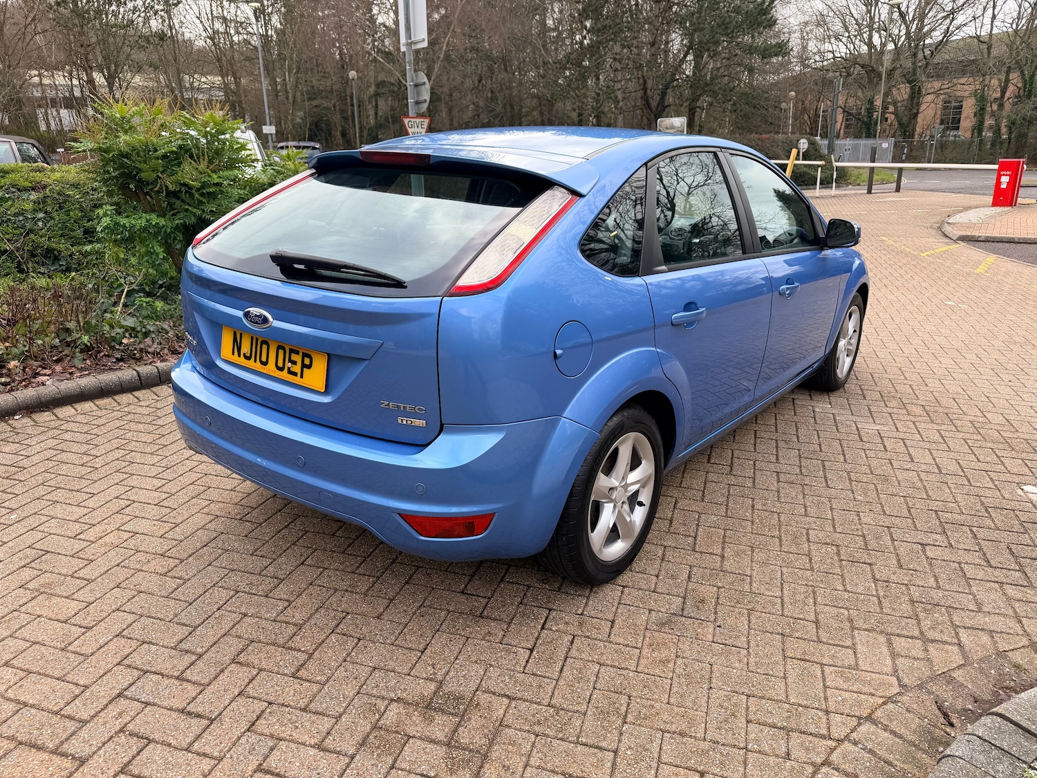 Used Ford Focus 2010 for sale - 77301644: Photo 8