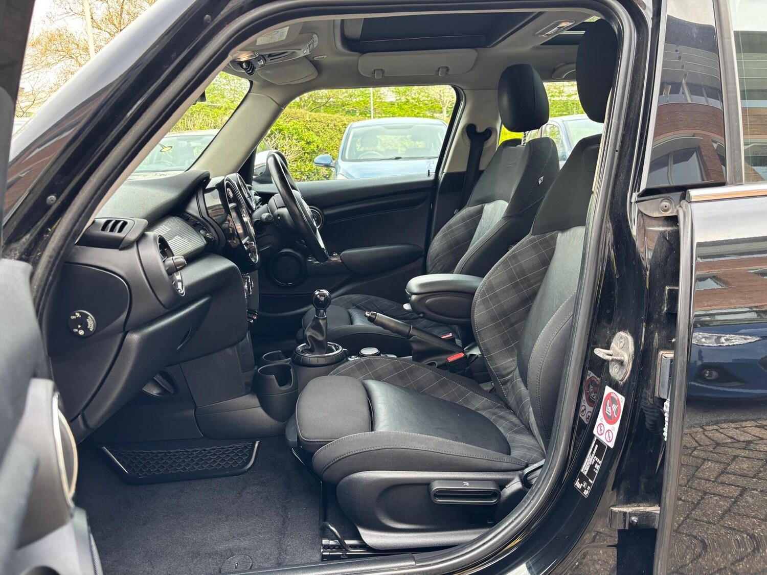 Used MINI Hatch 2015 for sale - 78182592: Photo 24