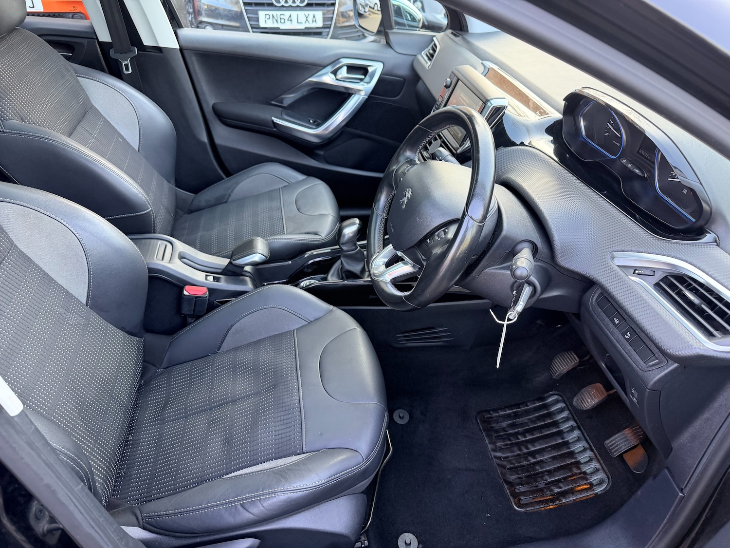 Used Peugeot 2008 2016 for sale - 77703255: Photo 14