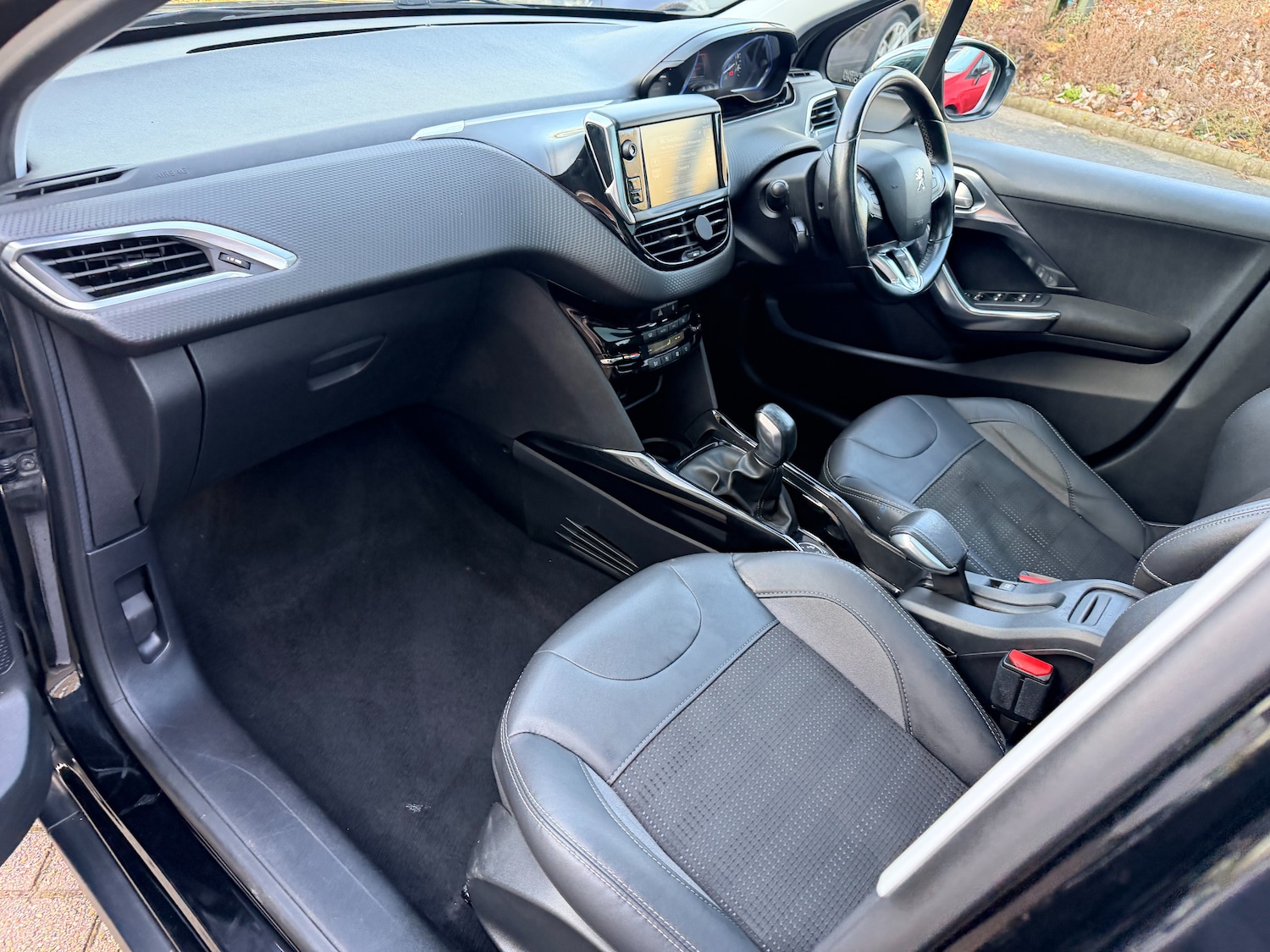 Used Peugeot 2008 2016 for sale - 77703255: Photo 23