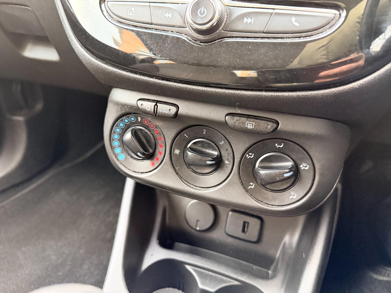 Used Vauxhall Corsa 2016 for sale - 77152706: Photo 17