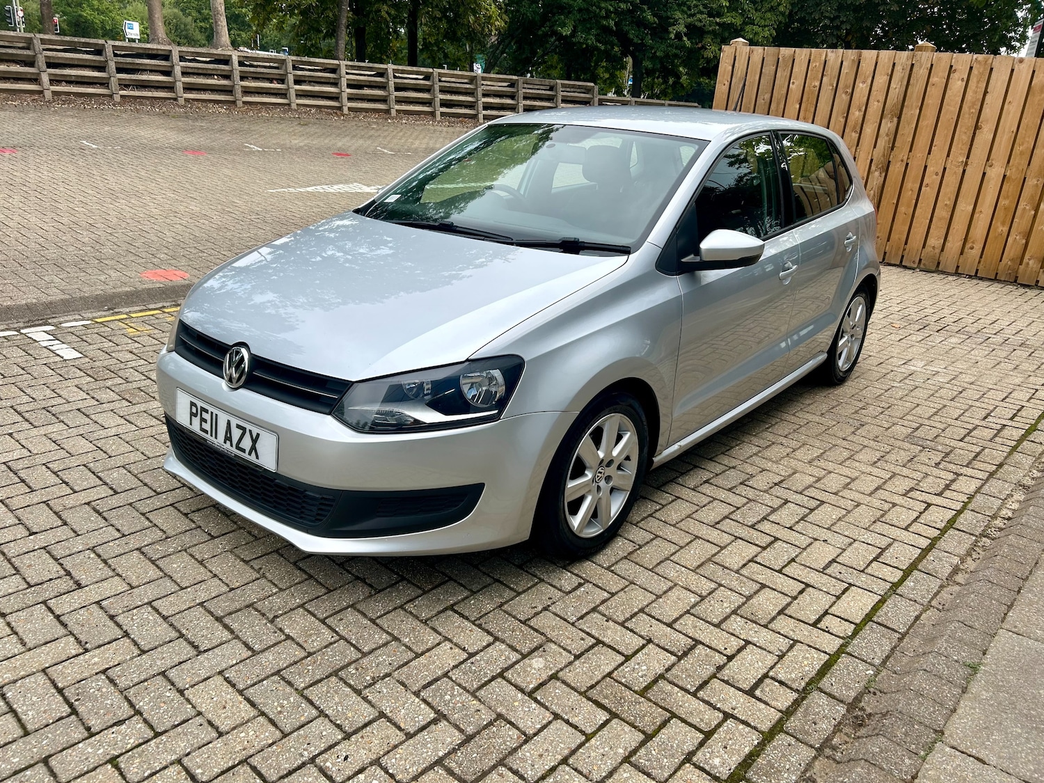 Used Volkswagen Polo 2011 for sale - 77124321: Photo 8