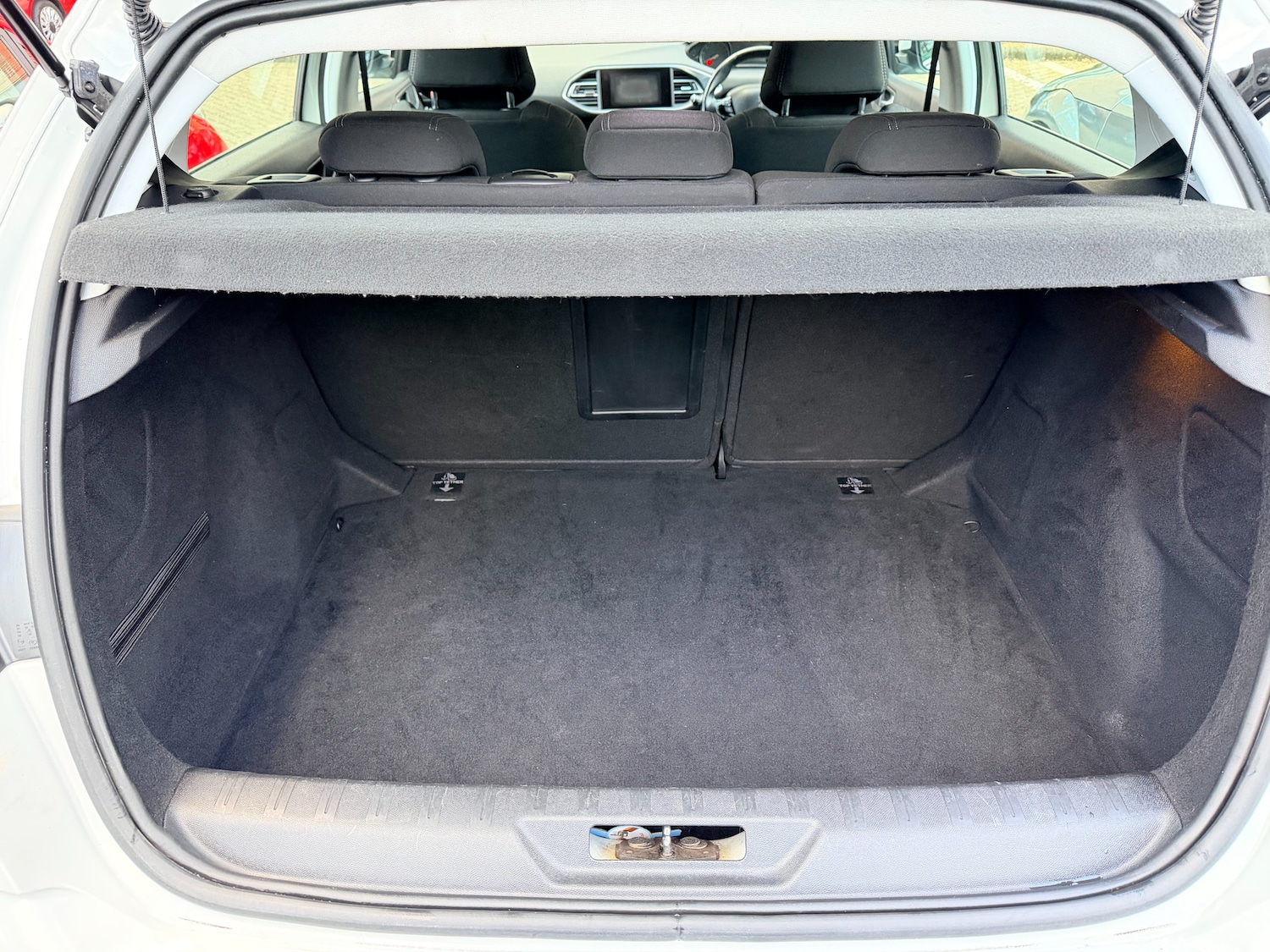 Used Peugeot 308 2017 for sale - 77269414: Photo 30