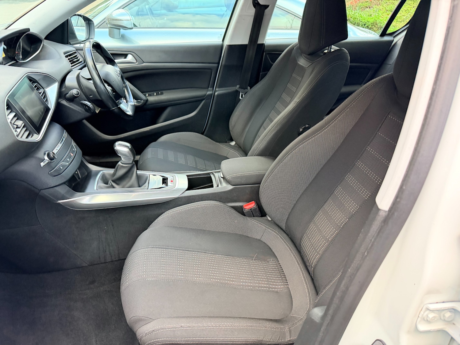 Used Peugeot 308 2017 for sale - 77269414: Photo 34