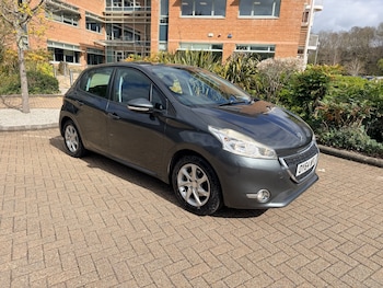 Used Peugeot 208 2014 for sale - 78069742: Photo