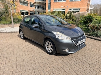 Used Peugeot 208 2014 for sale - 78069742: Photo