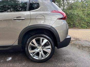 Used Peugeot 2008 2017 for sale - 79599757: Photo
