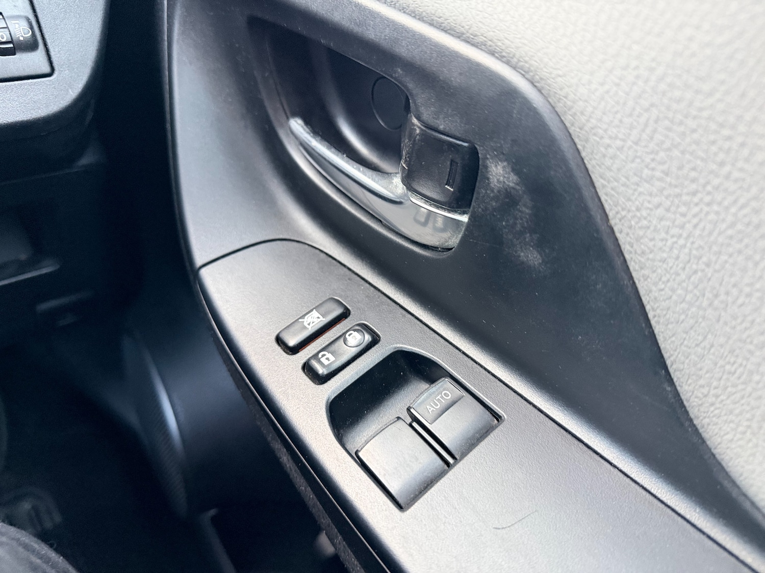 Used Toyota Yaris 2015 for sale - 77124308: Photo 13