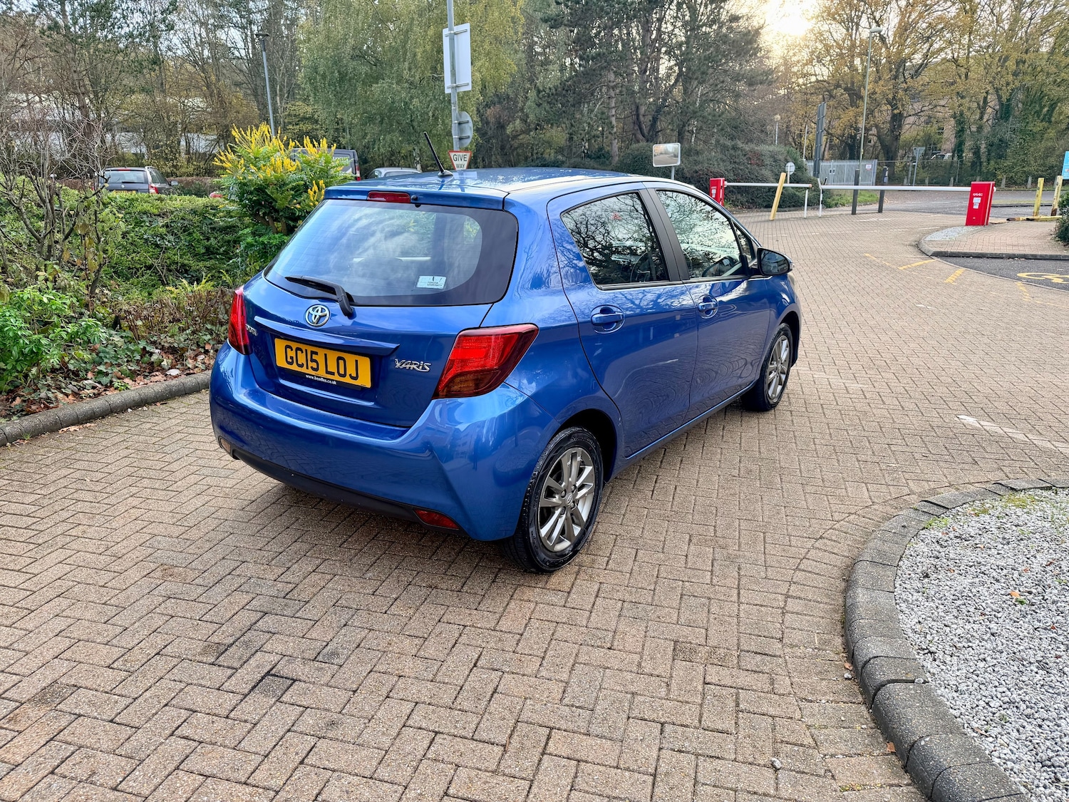 Used Toyota Yaris 2015 for sale - 77124308: Photo 4