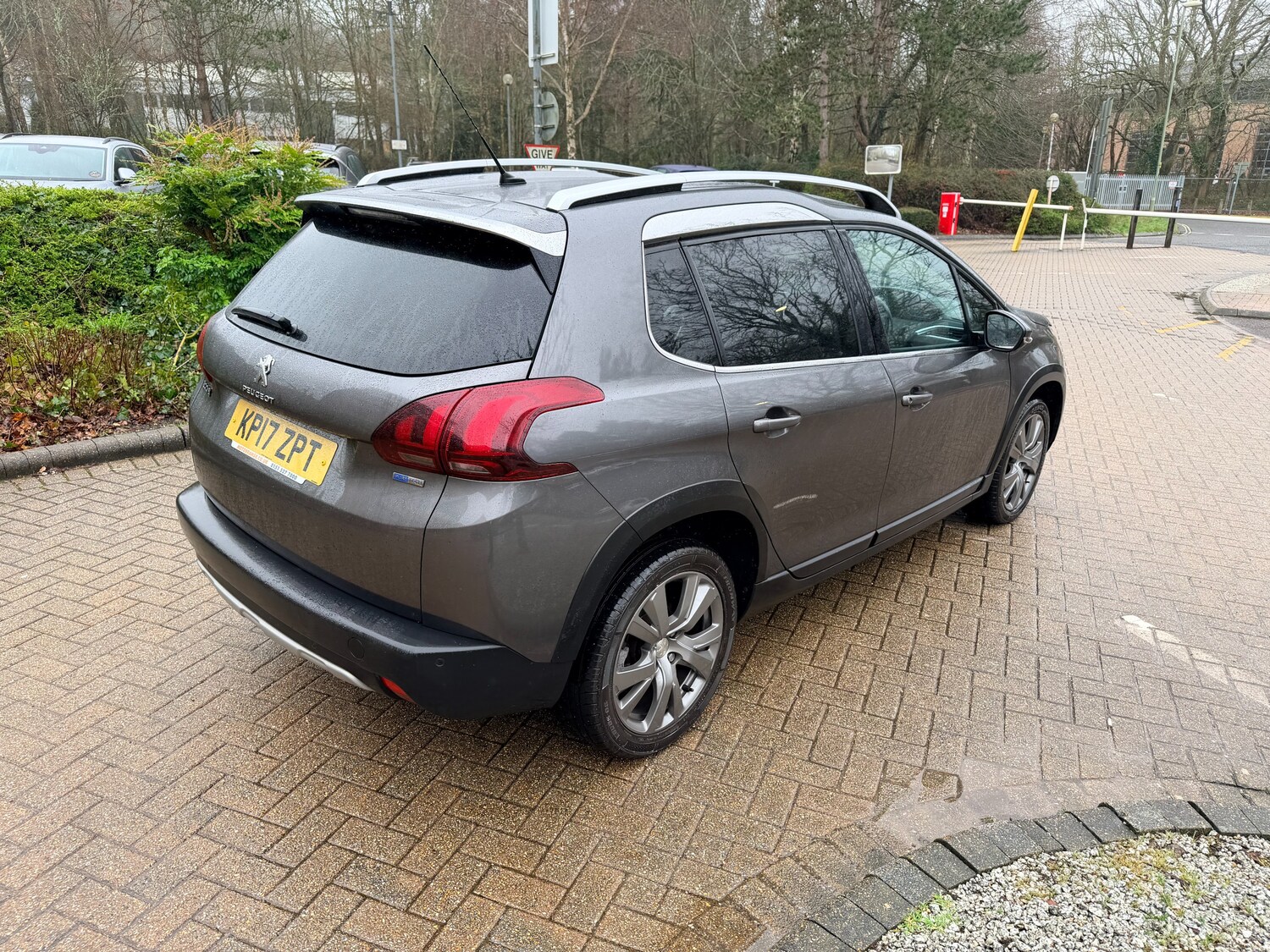 Used Peugeot 2008 2017 for sale - 77688200: Photo 6