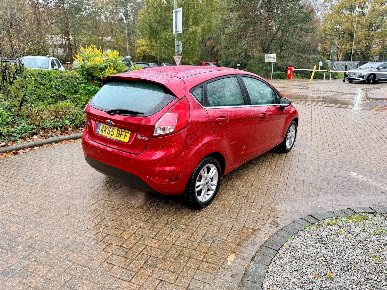 Used Ford Fiesta 2015 for sale - 77124300: Photo 4