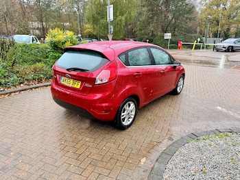 Used Ford Fiesta 2015 for sale - 77124300: Photo