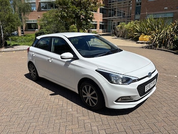 Used Hyundai i20 2017 for sale - 78939137: Photo