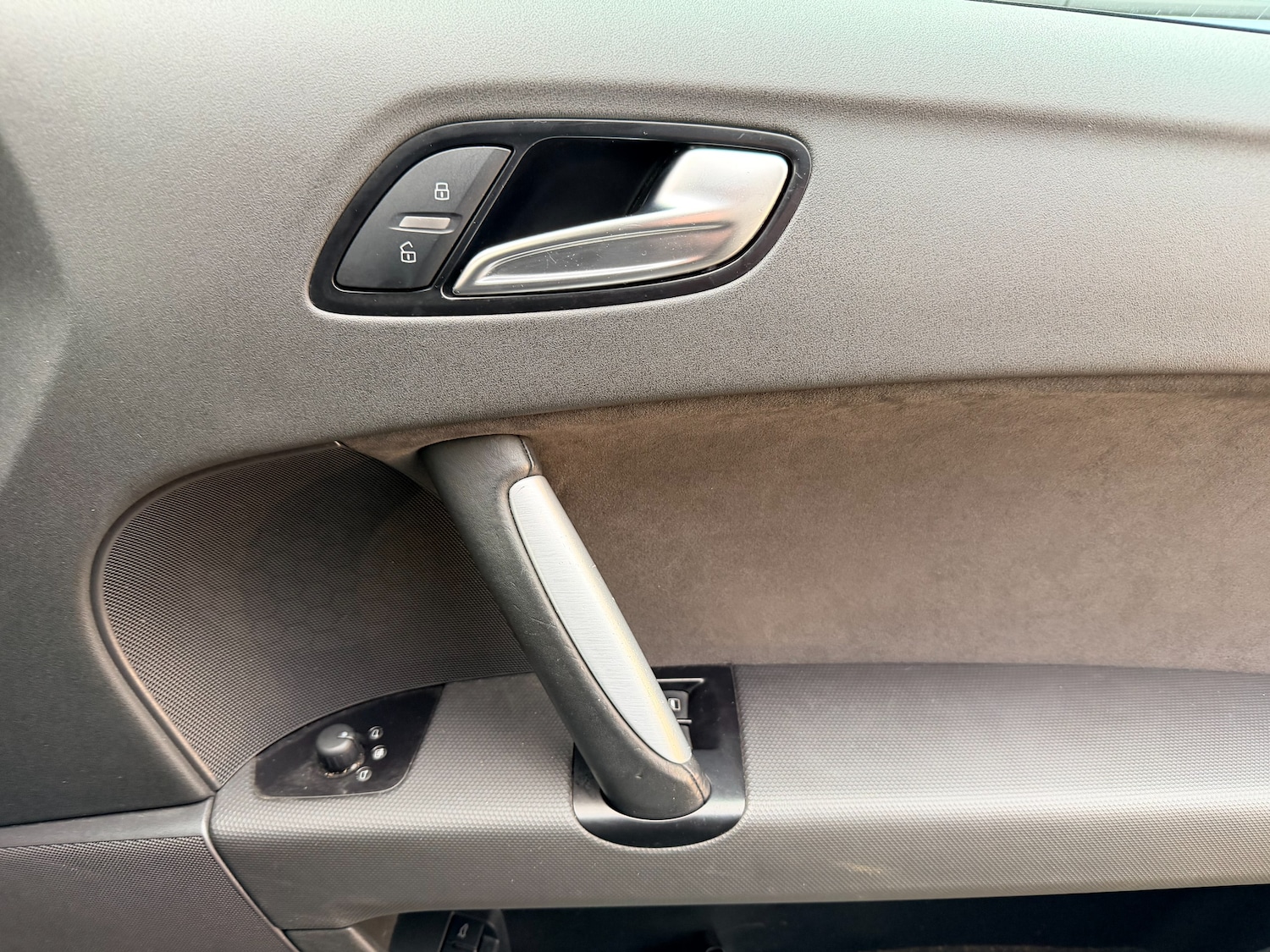 Used Audi TT 2009 for sale - 77389113: Photo 23