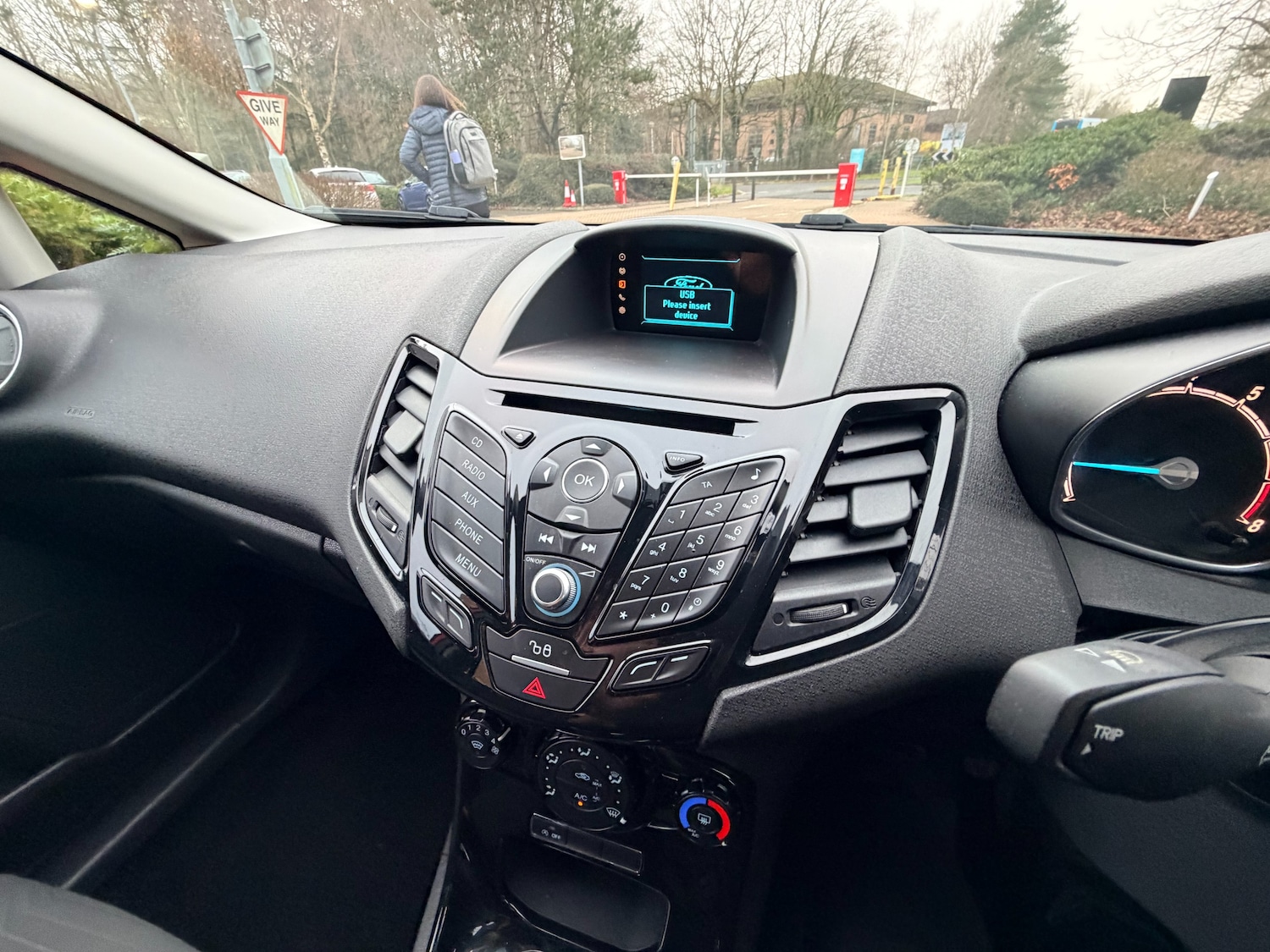 Used Ford Fiesta 2015 for sale - 77200781: Photo 16