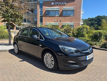Used Vauxhall Astra 2016 for sale - 79399496: Photo