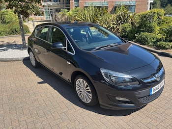 Used Vauxhall Astra 2016 for sale - 79399496: Photo