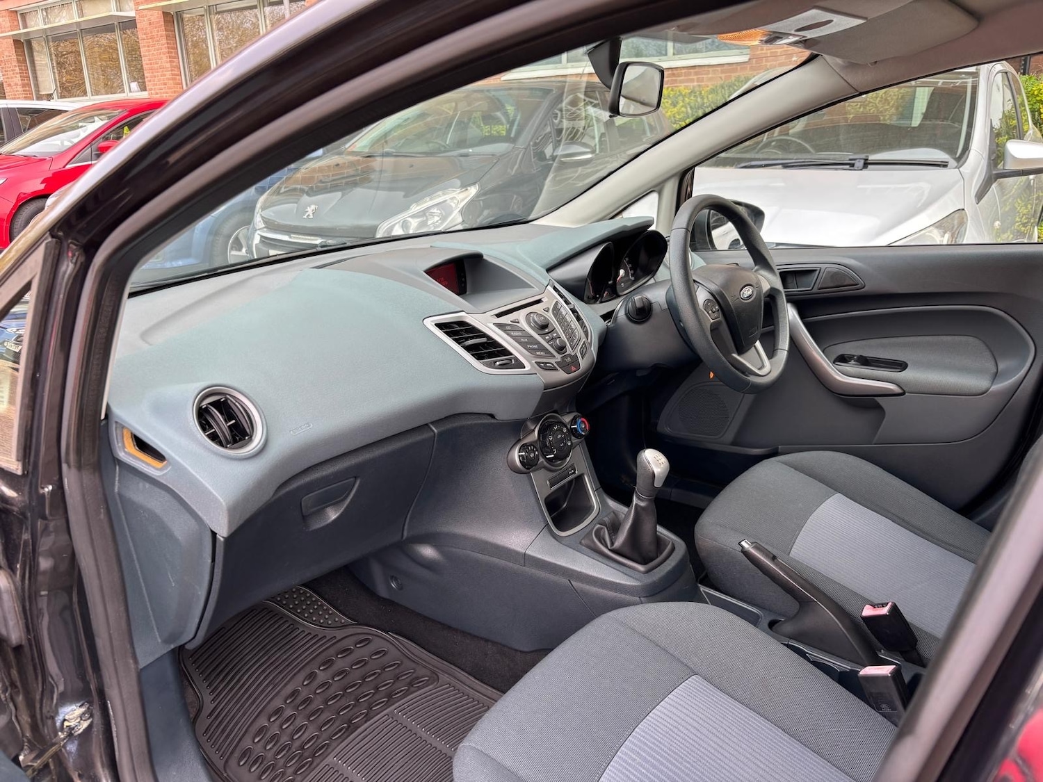 Used Ford Fiesta 2010 for sale - 78201481: Photo 21