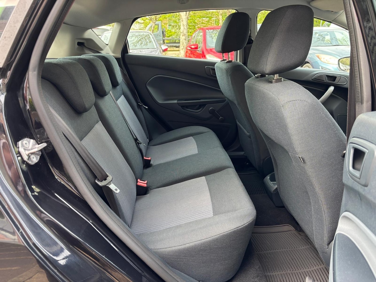 Used Ford Fiesta 2010 for sale - 78201481: Photo 24