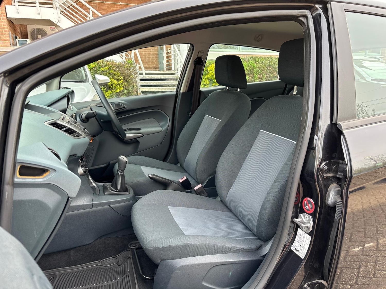 Used Ford Fiesta 2010 for sale - 78201481: Photo 27