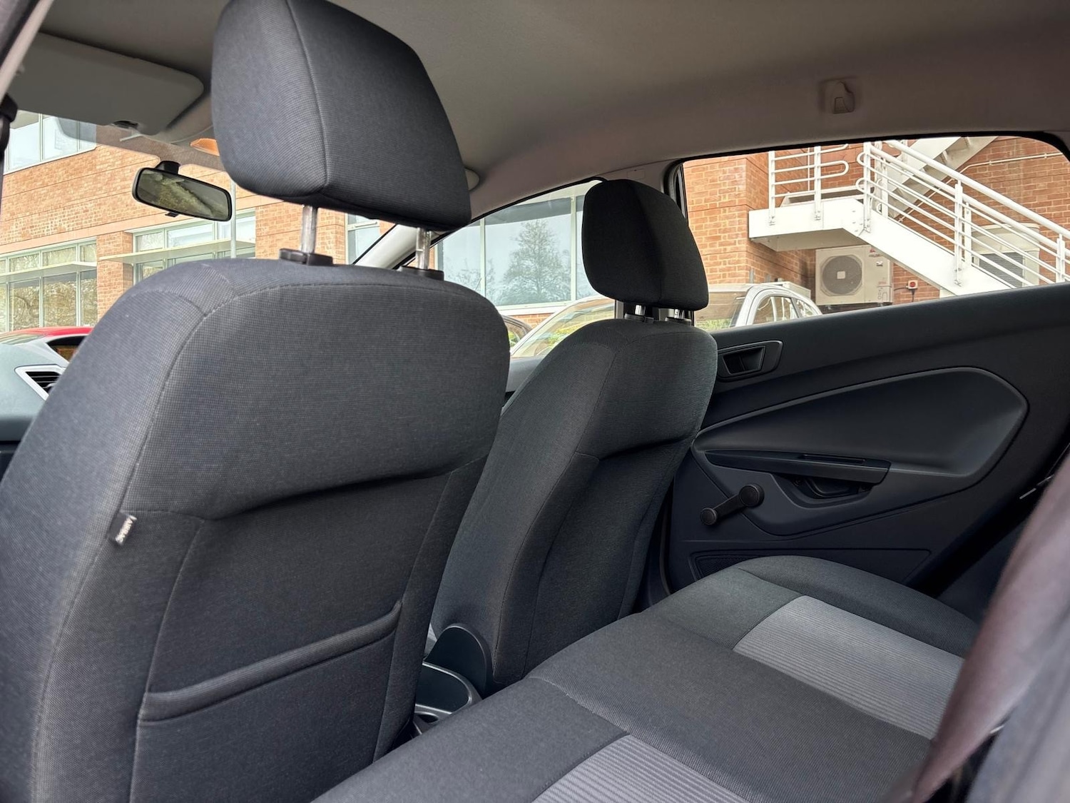 Used Ford Fiesta 2010 for sale - 78201481: Photo 31