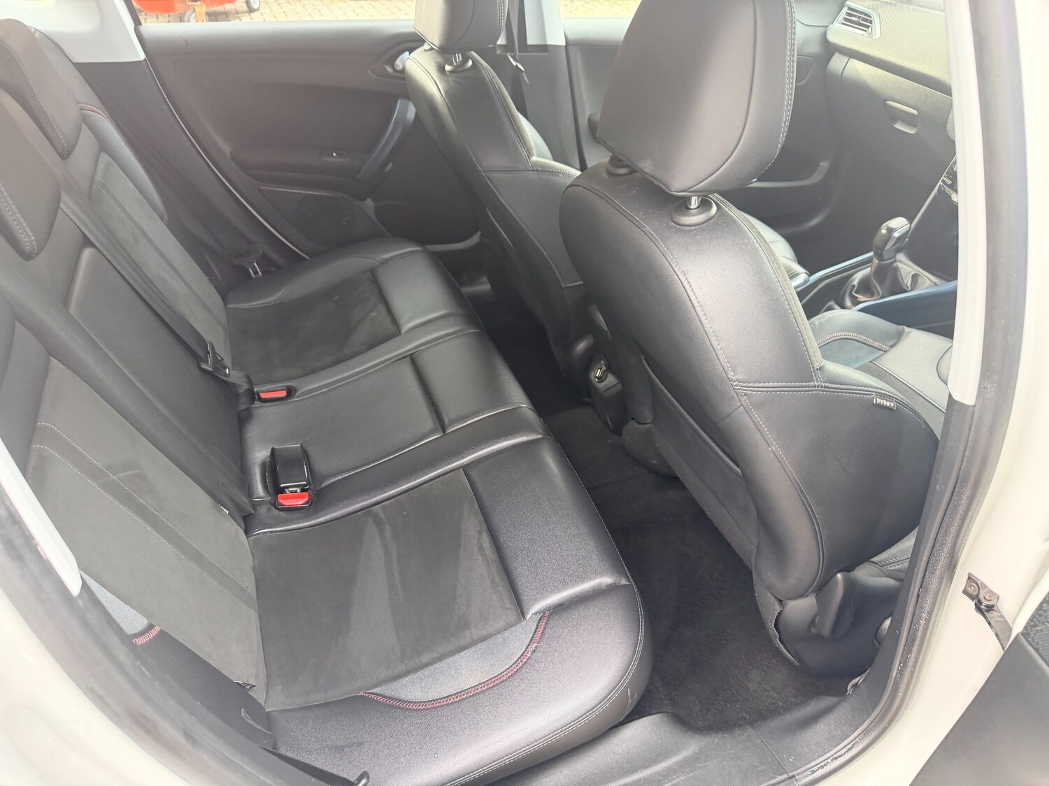 Used Peugeot 2008 2014 for sale - 77578832: Photo 15