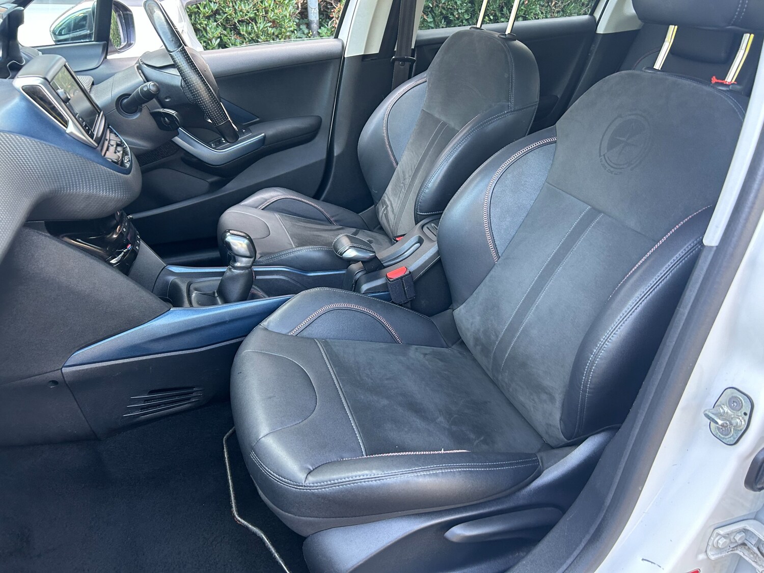 Used Peugeot 2008 2014 for sale - 77578832: Photo 17