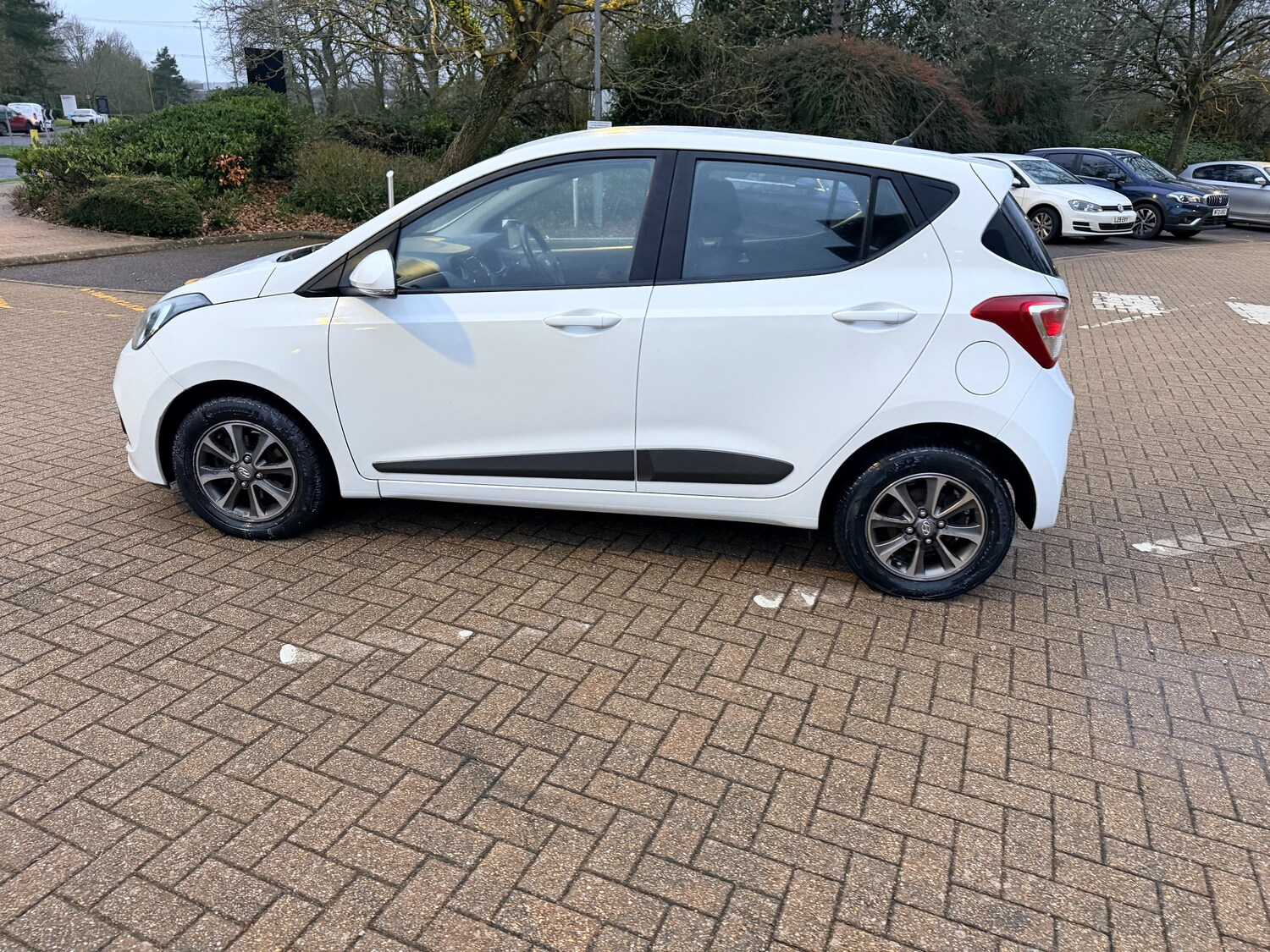 Used Hyundai i10 2015 for sale - 77855847: Photo 11